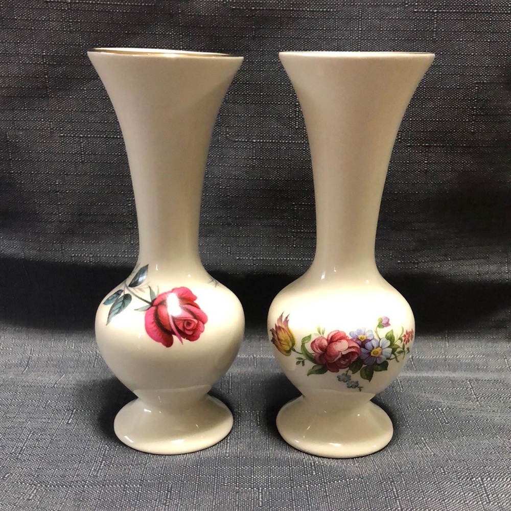 🇬🇧TWO SADLER VASES🇬🇧EUC VINTAGE ENGLISH CHINA.